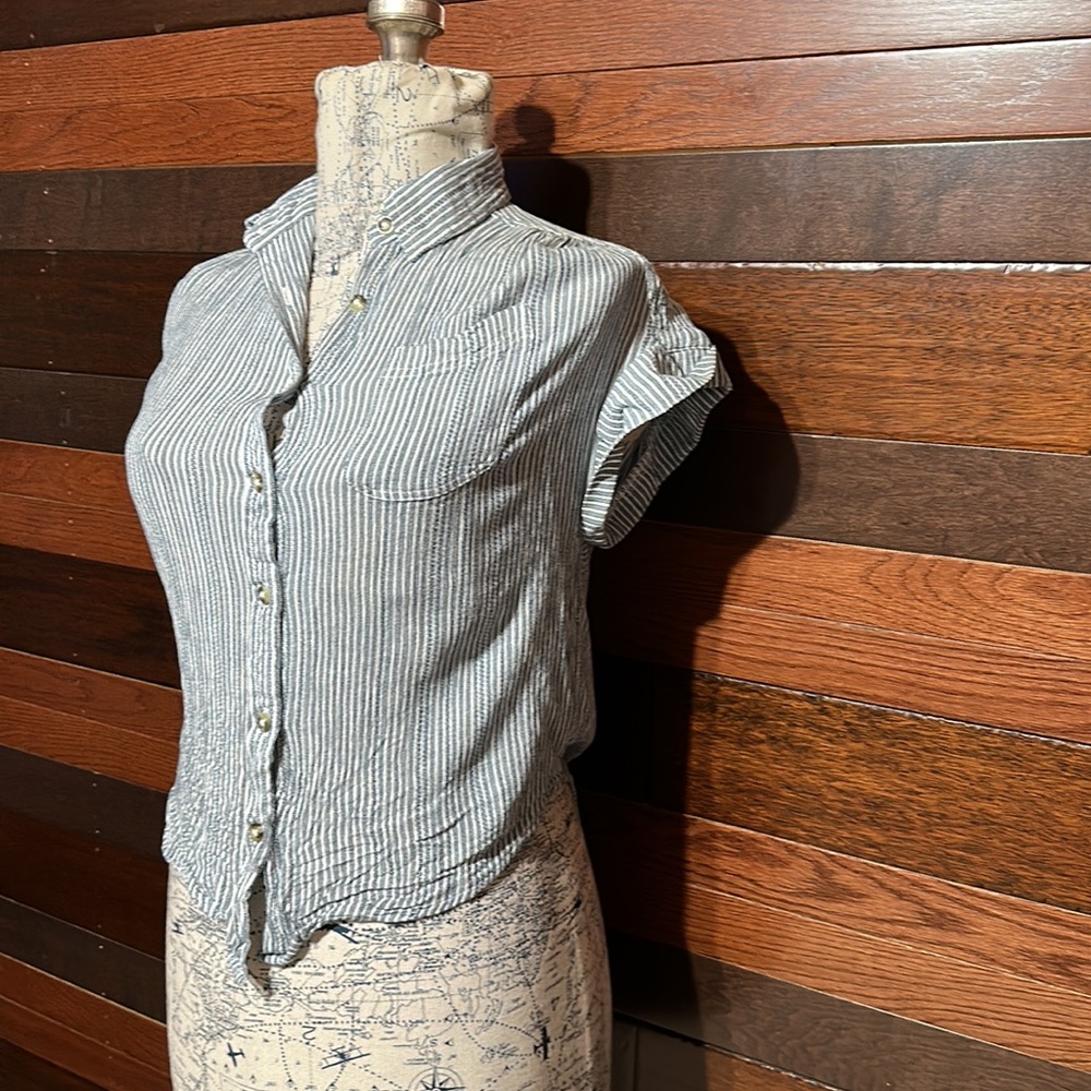 Jopna Collared Short Sleeve Blue Pinstripe Button Down Blouse - Picture 5 of 9